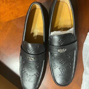 Louis Vuitton Men's Major Loafer